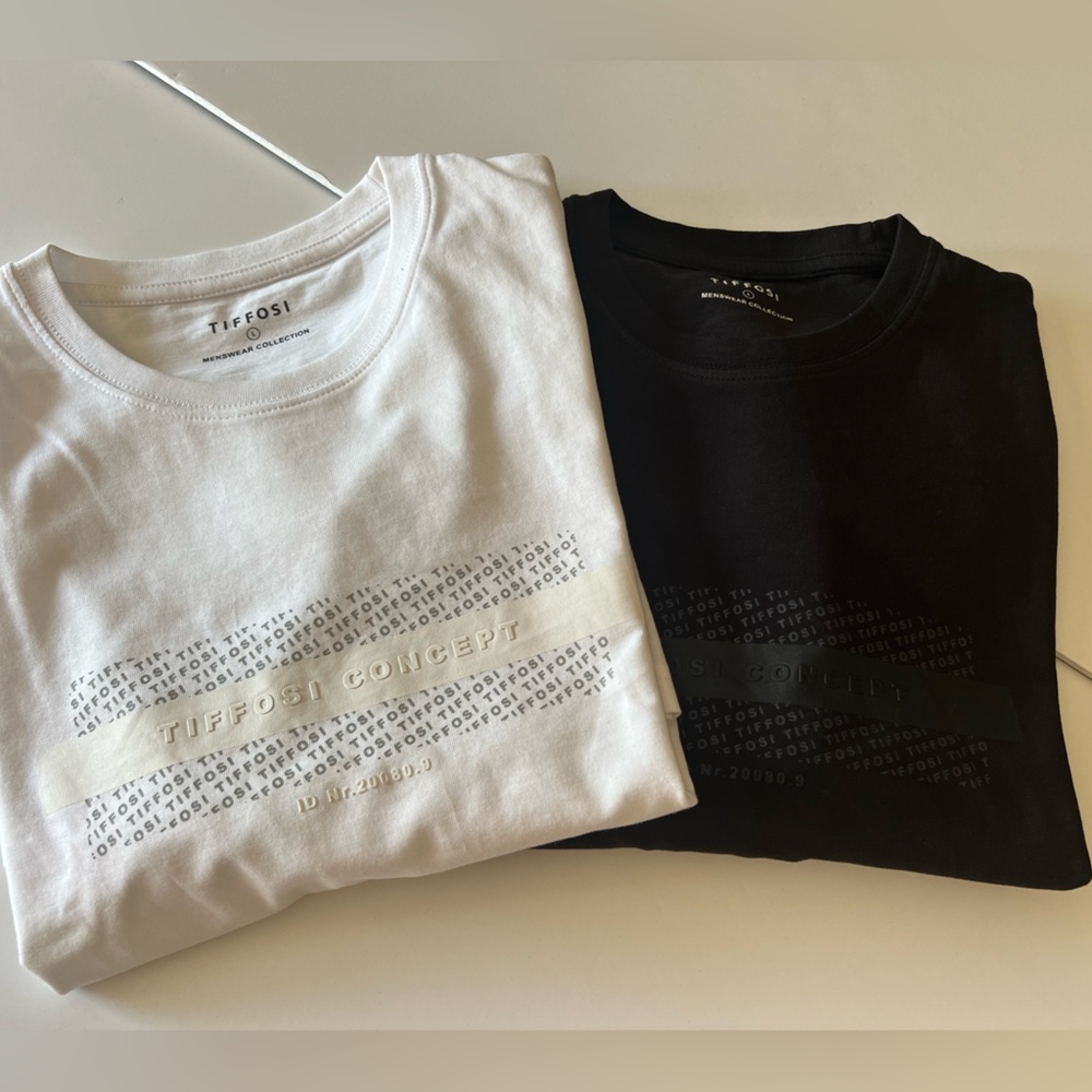 Men’s Tiffosi white and black t-shirt.